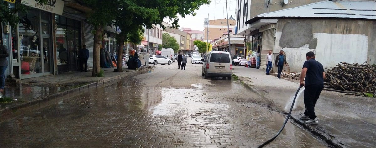 BULANIK BELEDİYESİNDEN KAPSAMLI TEMİZLİK