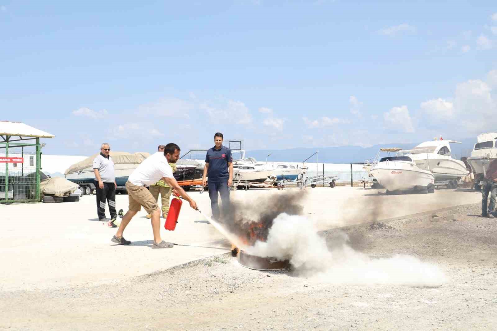 Burhaniye İskele Marina’da, tüm personelin ve yöneticilerin acil durumlara her