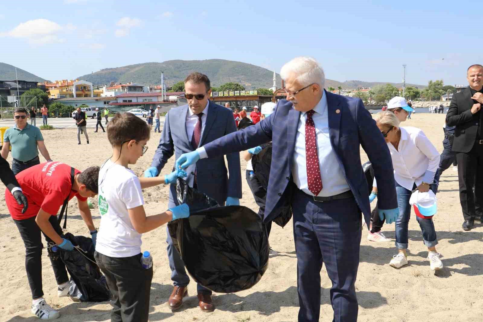 BALIKESİR’İN BURHANİYE İLÇESİNDE 5 HAZİRAN ÇEVRE KORUMA GÜNÜ VE ÇEVRE