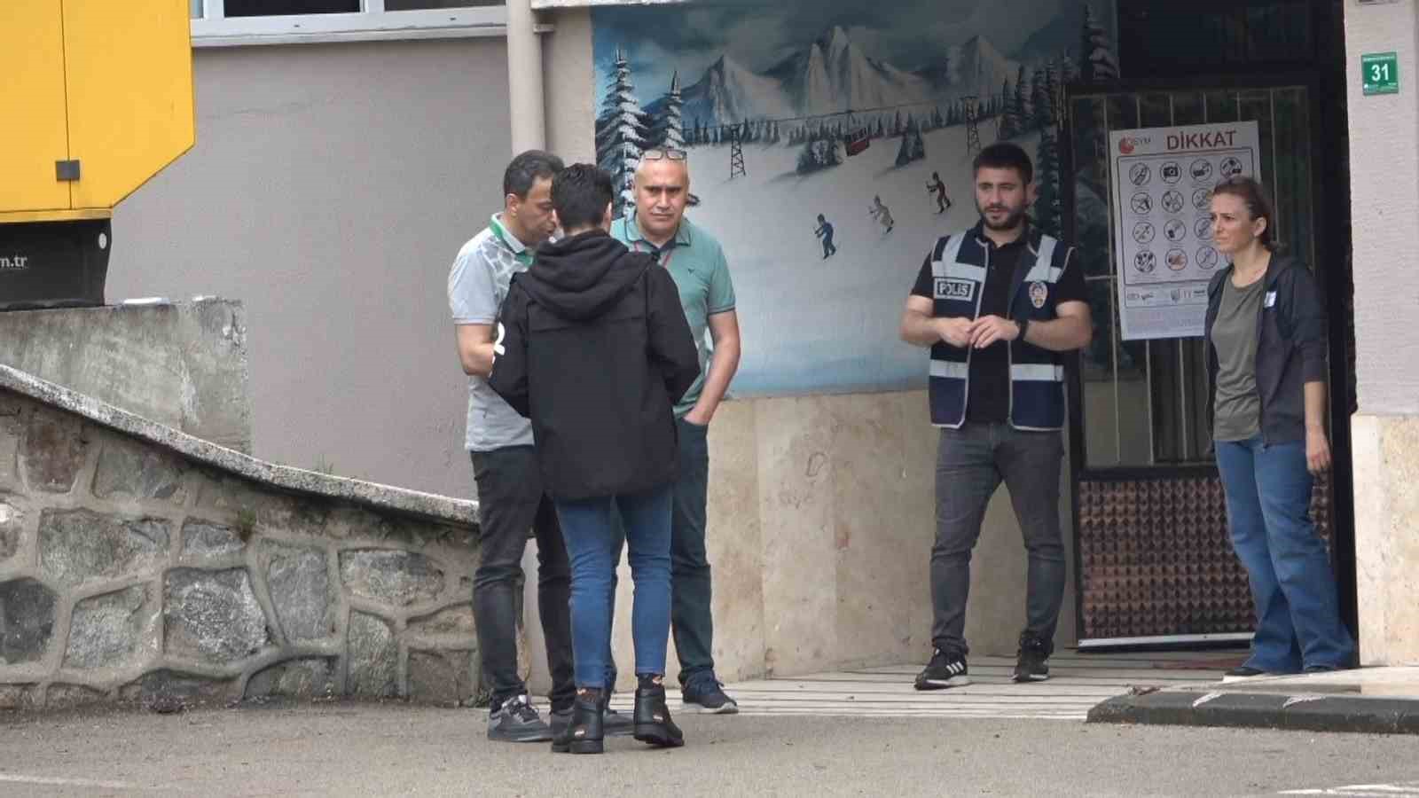 BURSA’DA BİNLERCE ÖĞRENCİ ALAN YETERLİLİK DERSLERİ (AYT) İÇİN TER DÖKMEYE