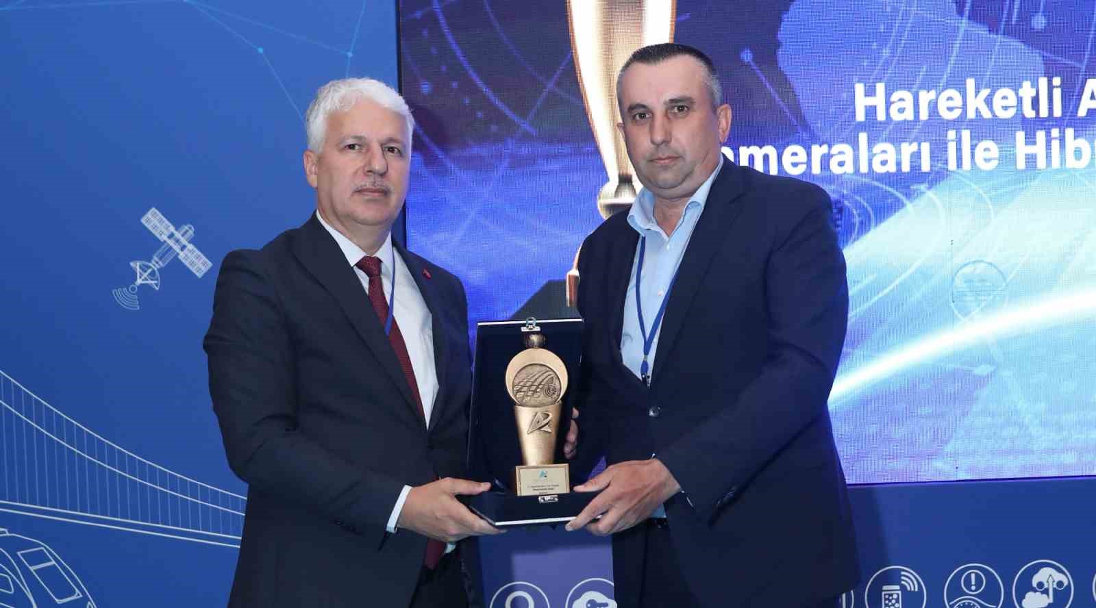 BURSA'NIN AKILLI TRAFİK UYGULAMASI ÖDÜLLENDİRİLDİ