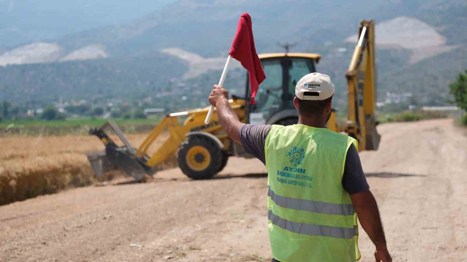 BÜYÜKŞEHİR AYDIN’IN YOLLARINI YENİLEMEYE DEVAM EDİYOR