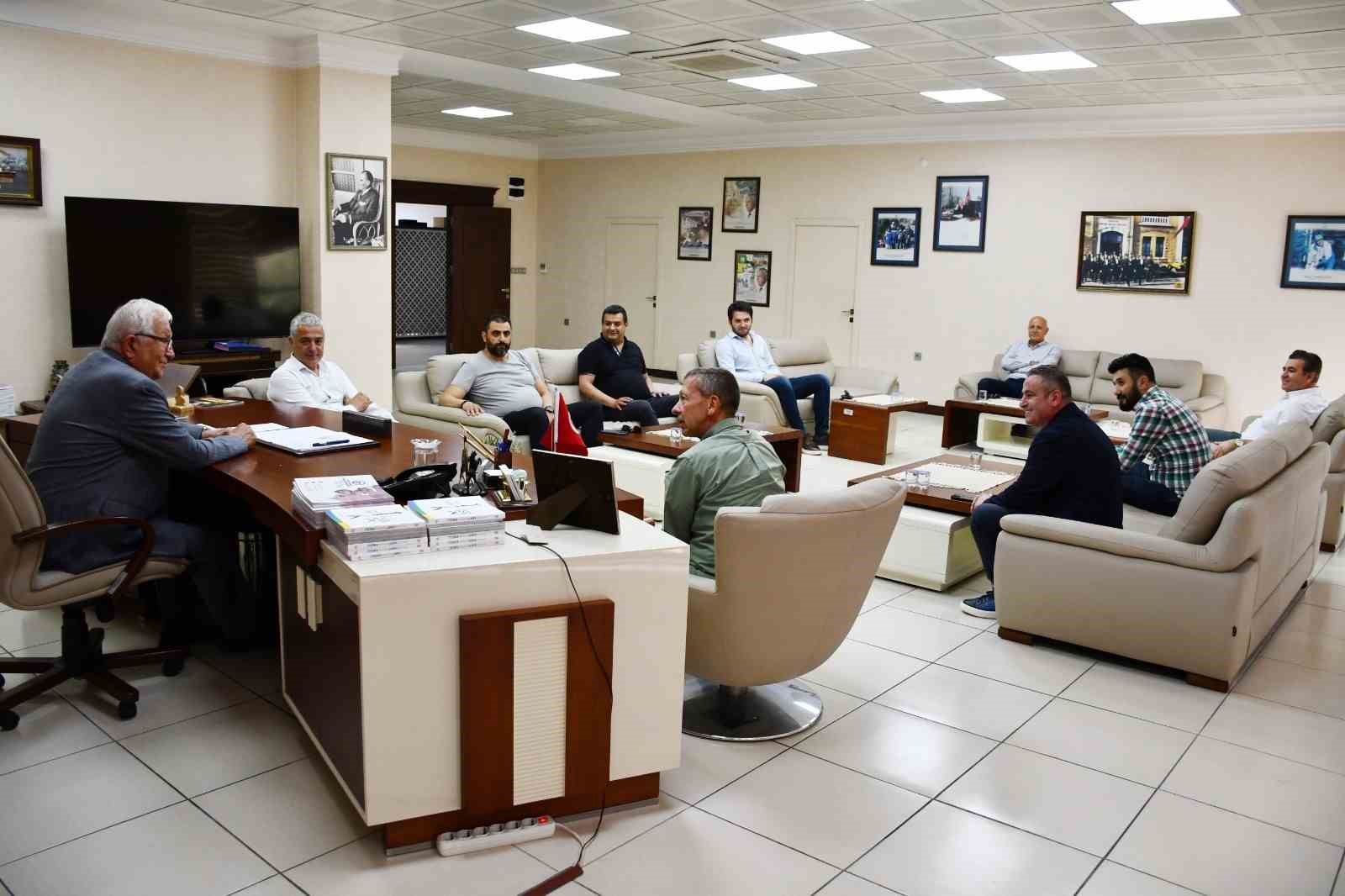 ZONGULDAK KÖMÜRSPOR VE GÜZELORDUSPOR'U ŞAMPİYON YAPAN BAŞARILI TEKNİK DİREKTÖRÜ CAHİT