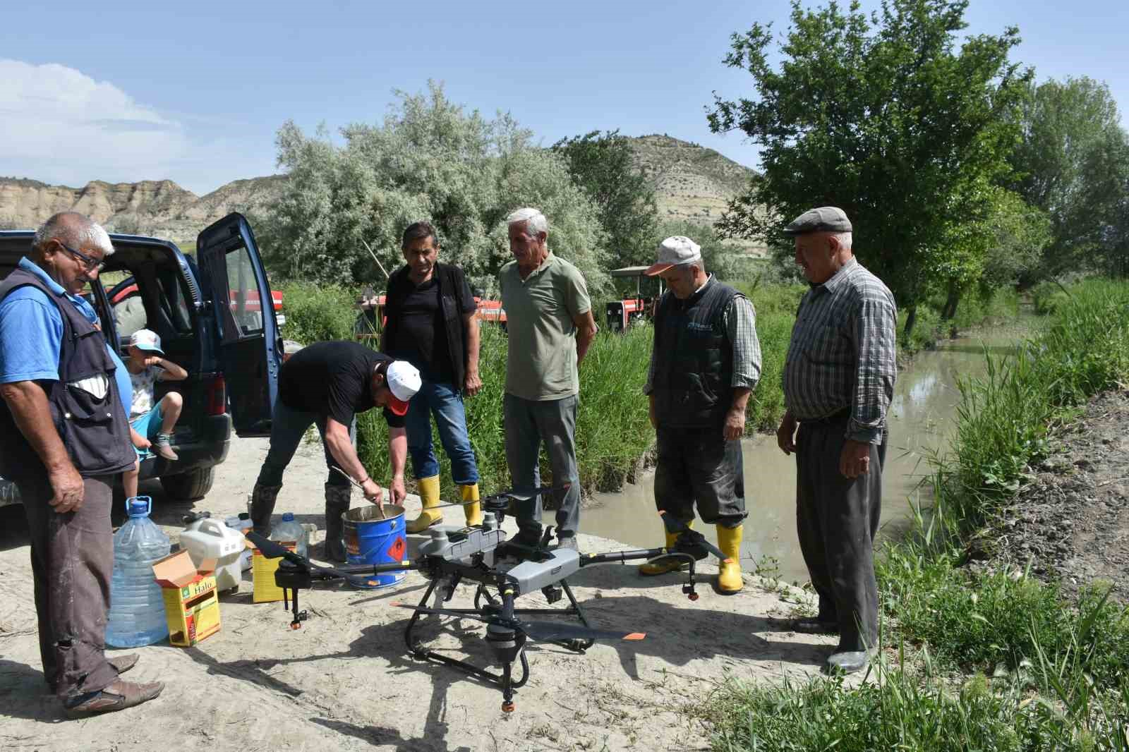 KASTAMONU’NUN TOSYA İLÇESİNDE, ÇELTİK TARLALARI İLK KEZ ZİRAİ İNSANSIZ HAVA