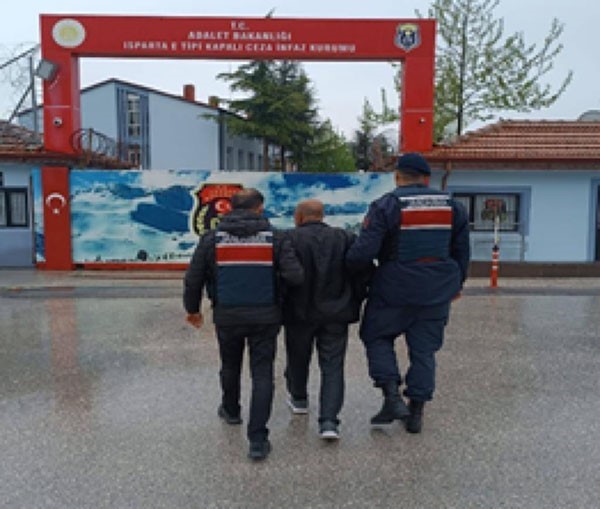 ISPARTA’DA ÇEŞİTLİ SUÇLARDAN KESİNLEŞMİŞ HAPİS CEZASI BULUNAN VE YAKALAMA KARARI