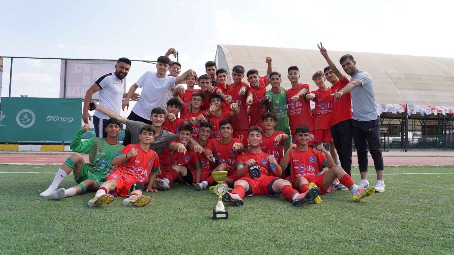 TÜRKİYE FUTBOL FEDERASYONU ŞIRNAK U17 GELİŞİM LİGİ'NDE TÜM RAKİPLERİNİ YENEN