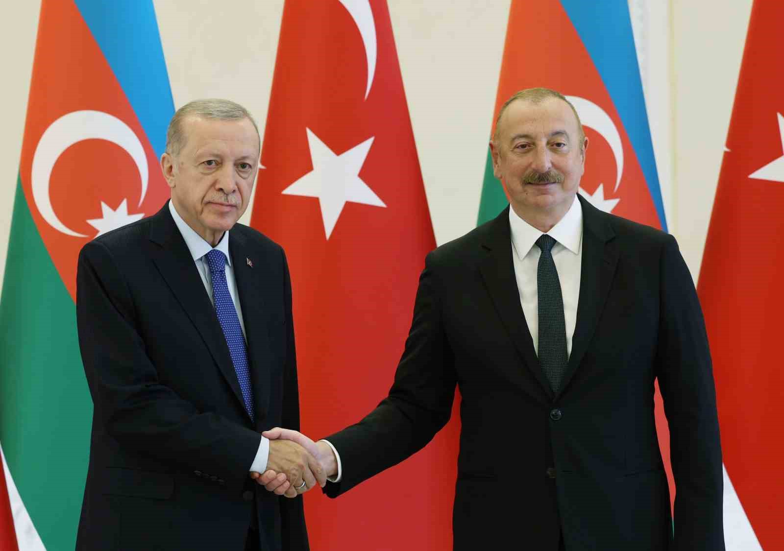 CUMHURBAŞKANI ERDOĞAN, ALİYEV İLE BAŞ BAŞA GÖRÜŞTÜ