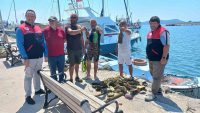 Cunda Adası’nda deniz dibi temizliği yaptılar