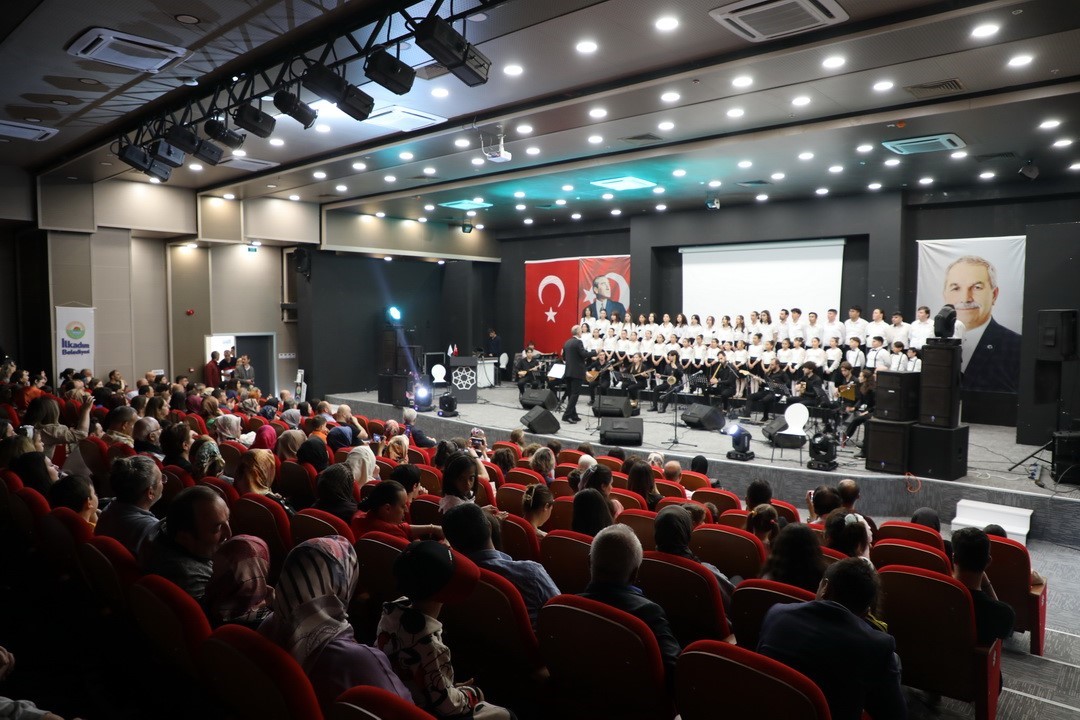 İLKADIM BELEDİYESİ TÜRK HALK MÜZİĞİ (THM) ÇOCUK VE GENÇLİK KOROSU