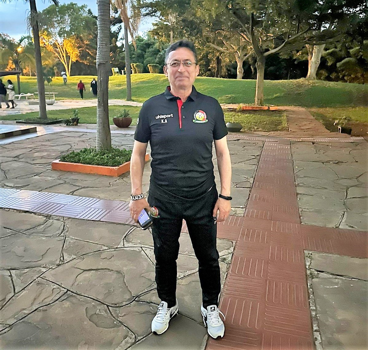 DENİZLİSPOR’DA YILLARCA FORMA GİYEN, FUTBOLU BIRAKTIKTAN SONRADA YÖNETİCİ VE TEKNİK