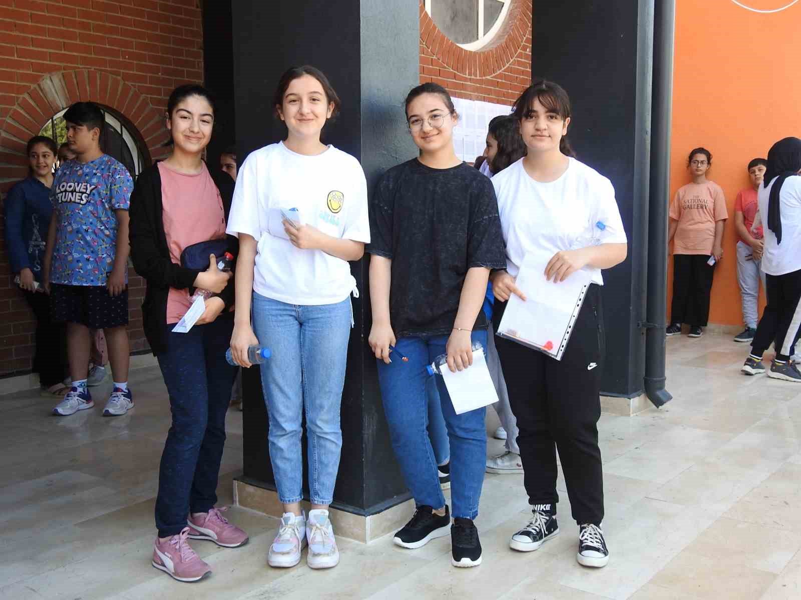 KİLİS’TE LİSELERE GEÇİŞ SİSTEMİ (LGS) MERKEZİ SINAVI BAŞLADI.