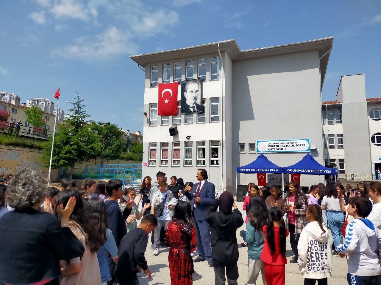 ESKİŞEHİR’DEKİ BİR ORTAOKULDA ÇEVREME DUYARLIYIM DEĞERLERİME SAHİP ÇIKIYORUM (ÇEDES) PROJESİ