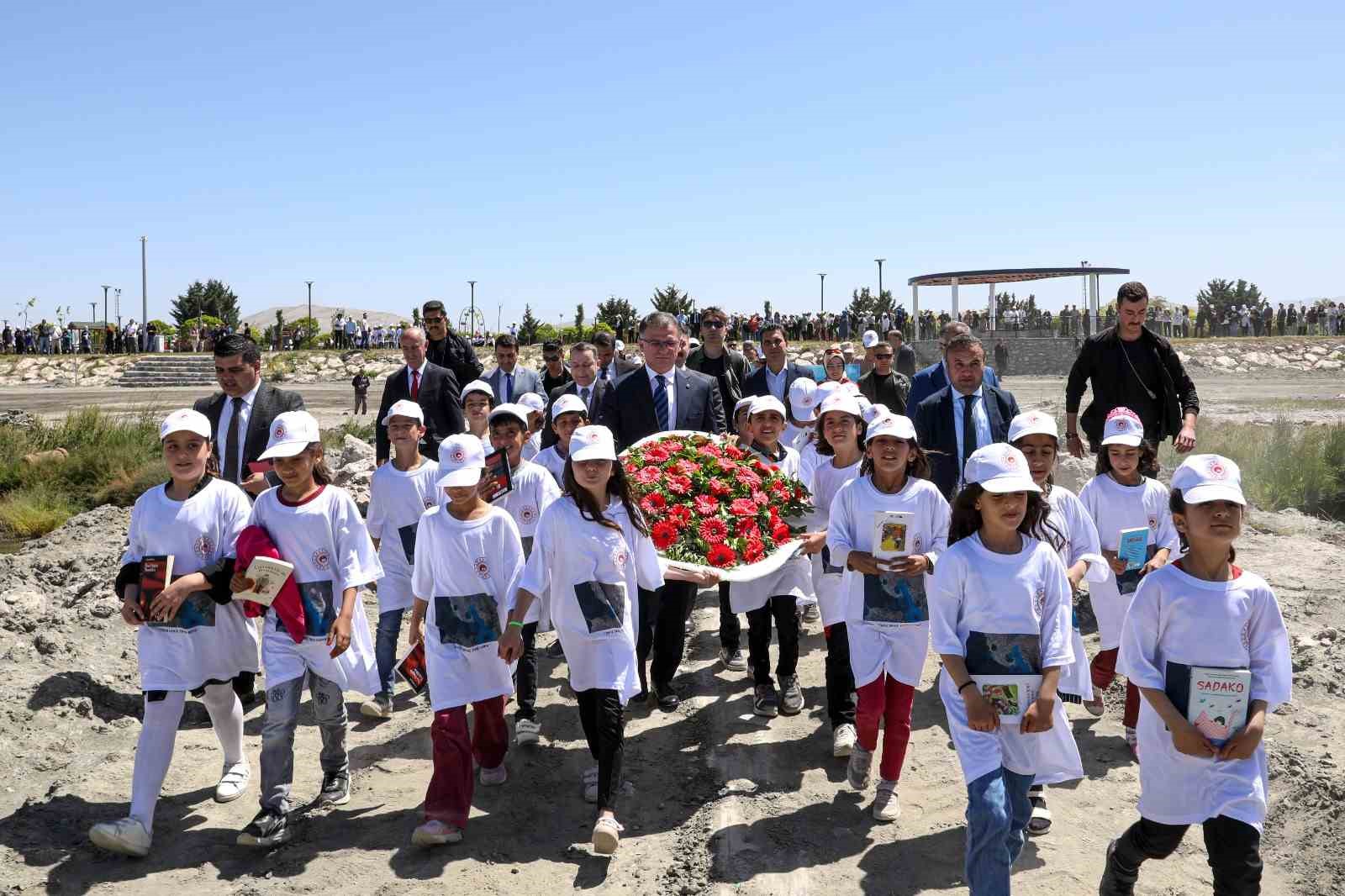 VAN VALİSİ VE BÜYÜKŞEHİR BELEDİYE BAŞKAN VEKİLİ OZAN BALCI, 6