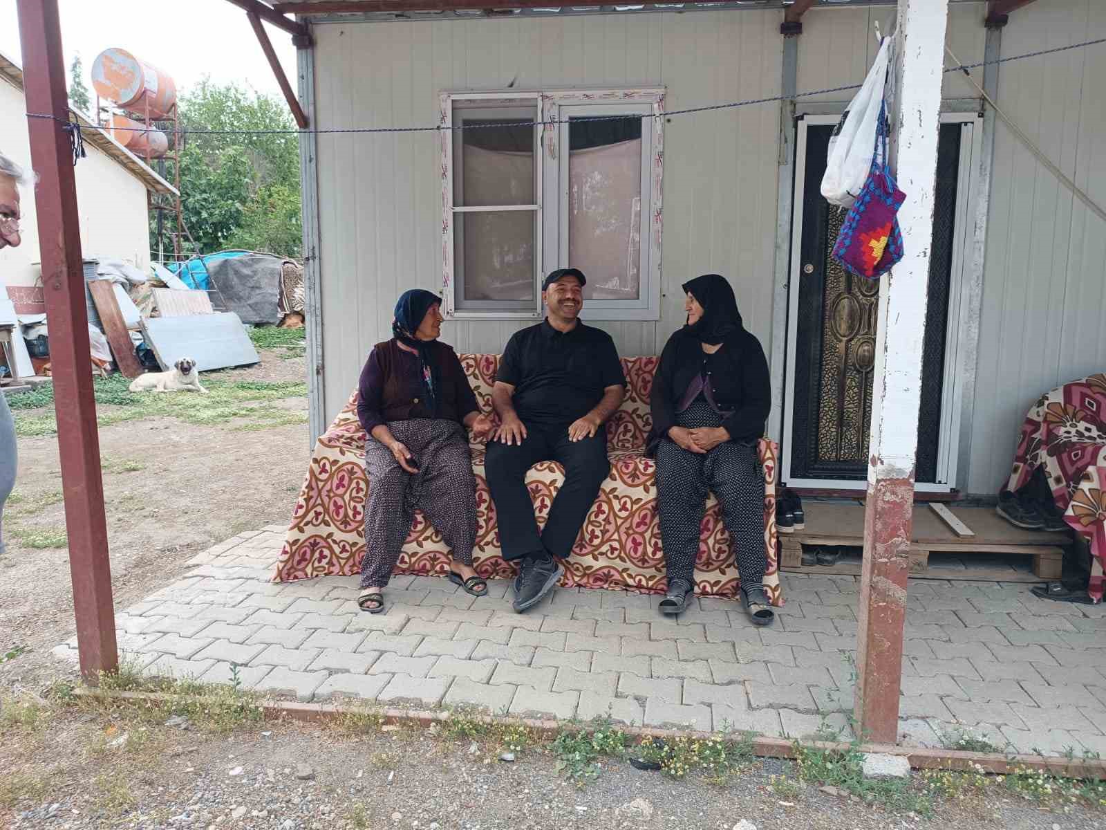 DEPREMİN MERKEZİ KAHRAMANMARAŞ’TA ÖZELLİKLE VATANDAŞLARIN İHTİYAÇLARI İSE DAHA ÖNCE ELAZIĞ