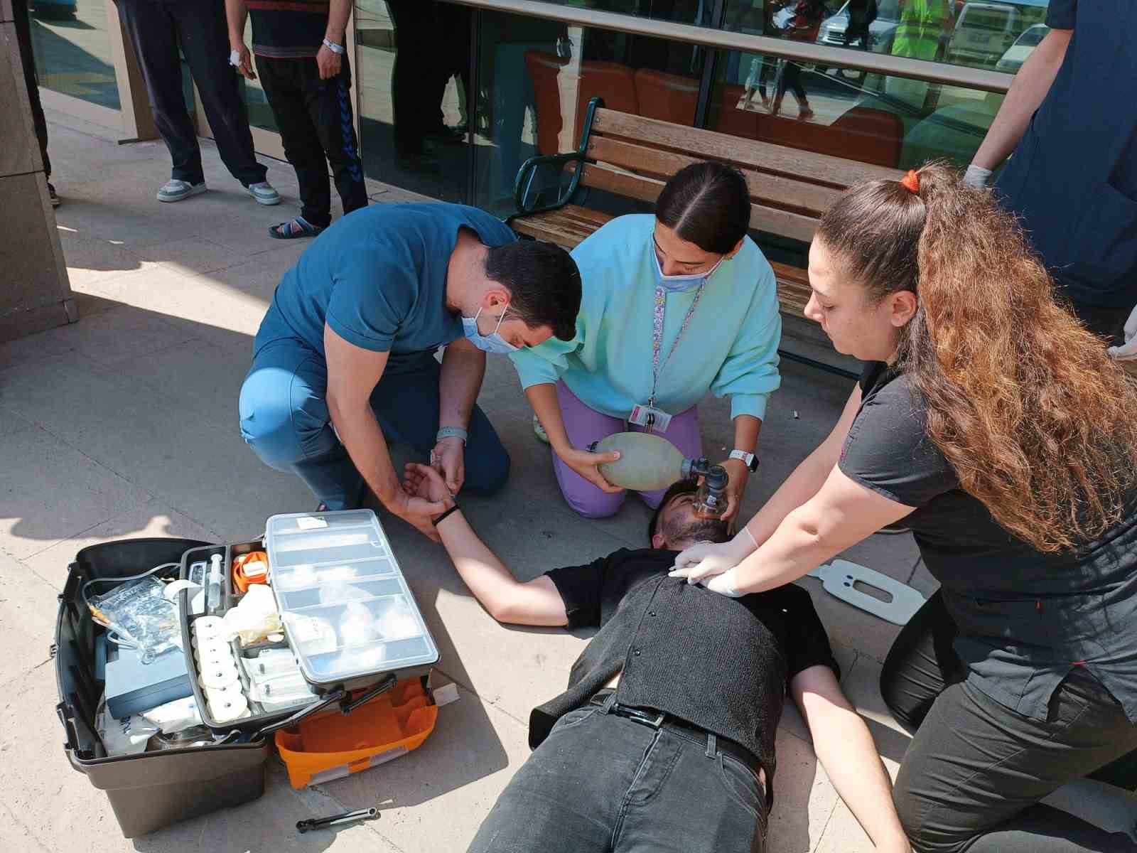 AFYONKARAHİSAR ŞUHUT DEVLET HASTANESİNDE DOĞAL AFET VE ACİL DURUMLAR TATBİKAT