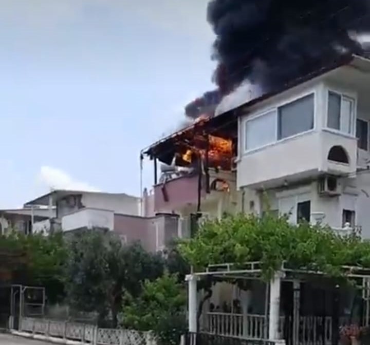 DİDİM’DEKİ EV YANGINI KORKUTTU