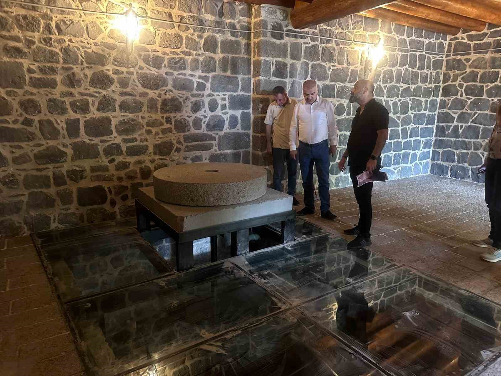 DİYARBAKIR BÜYÜKŞEHİR BELEDİYESİ’NİN RESTORASYON ÇALIŞMALARI BAŞLATTIĞI TARİHİ FİSKAYA DEĞİRMENİ DİSKİ
