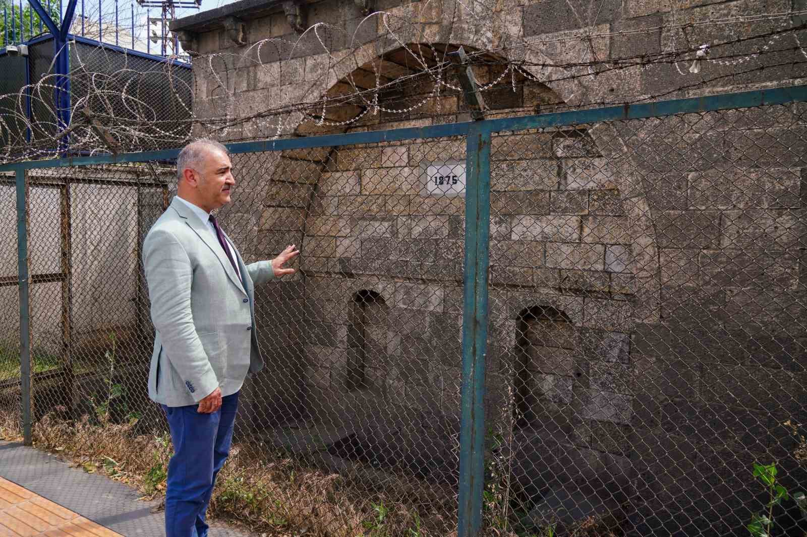 DİYARBAKIR’DA BULUNAN TARİHİ ÇEŞMELER, BÜYÜKŞEHİR BELEDİYESİNİN YAPACAĞI RESTORASYON ÇALIŞMALARI SONUCU
