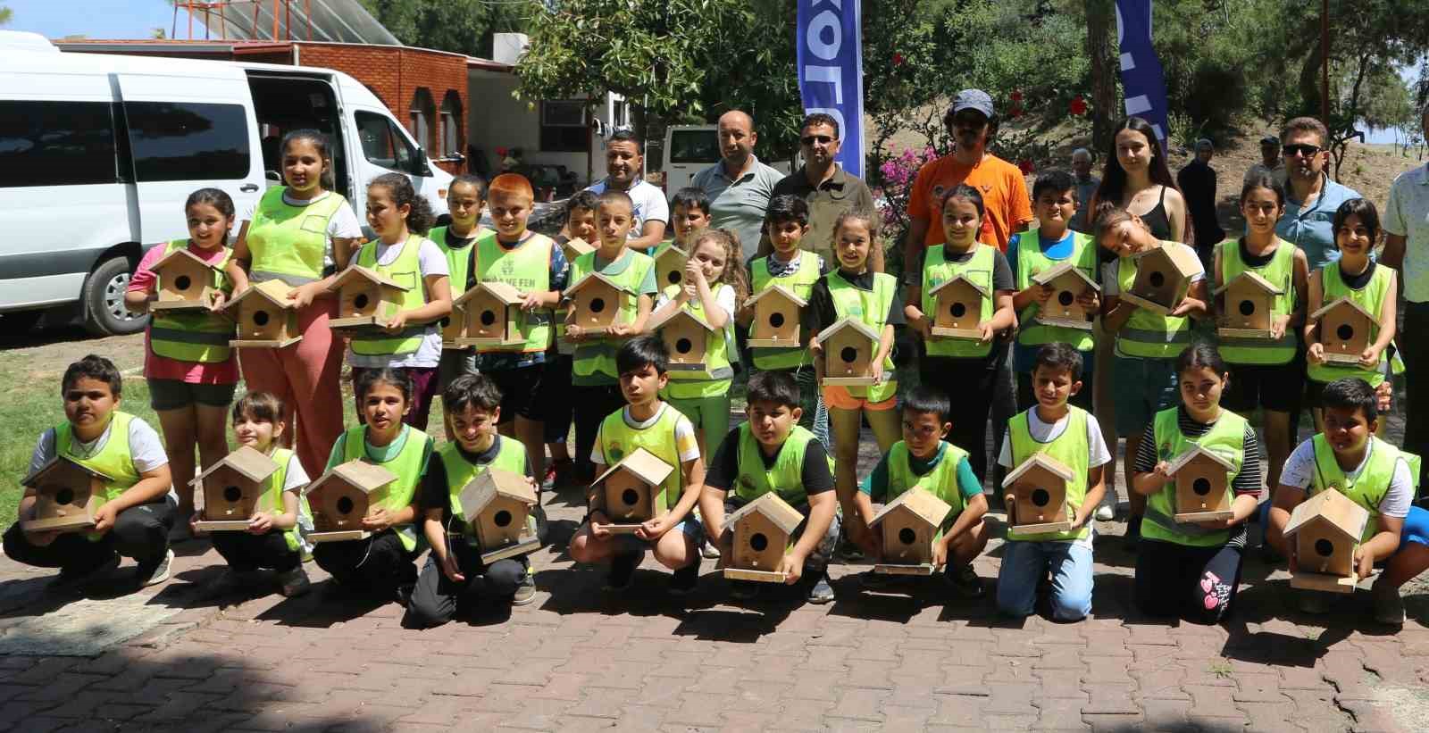 MERSİN ERDEMLİ ’DE TALAT GÖKTEPE TABİAT PARKI’NDA ÖĞRENCİLERLE BİRLİKTE KUŞLAR