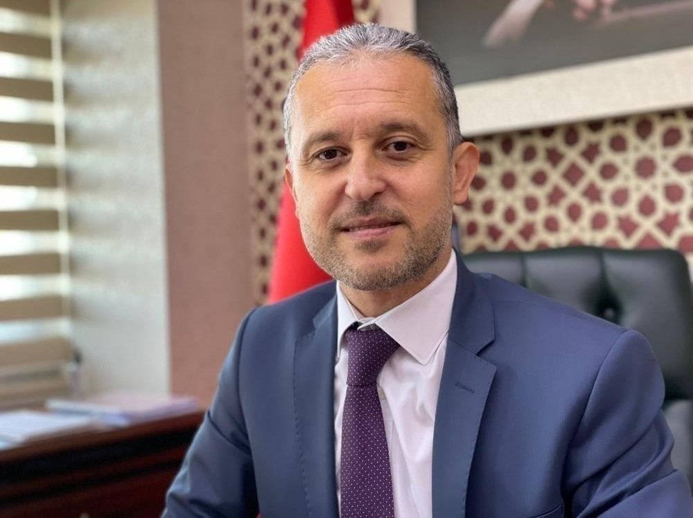 MİLLETVEKİLLİĞİ ADAY ADAYLIĞI İÇİN GÖREVİNDEN İSTİFA EDEN DR. YASİN YILMAZ,