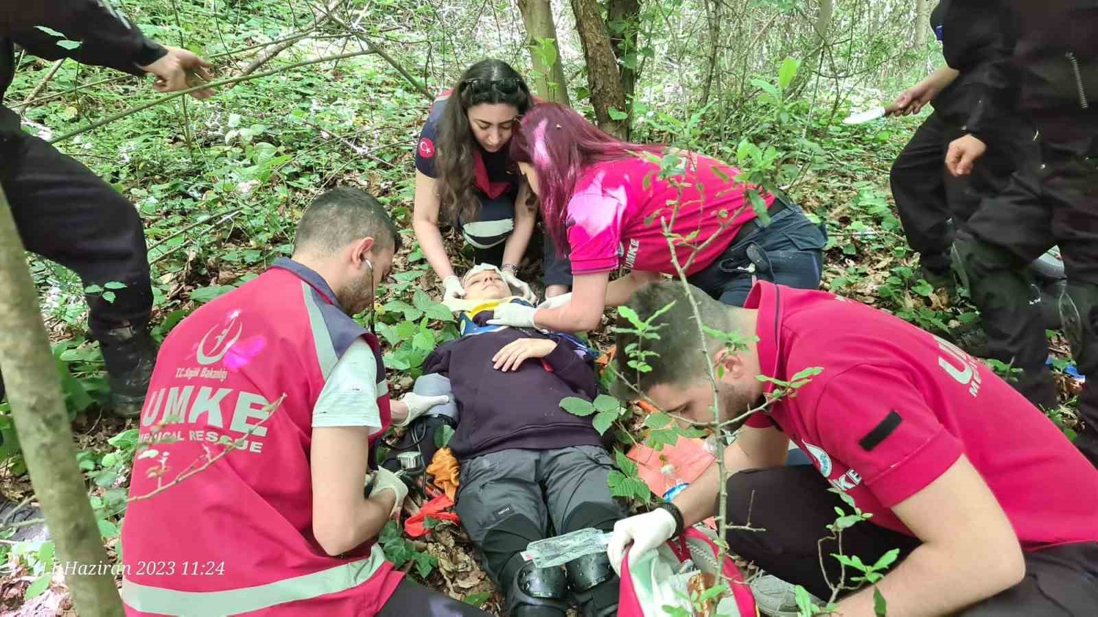 DÜZCE ULUSAL MEDİKAL KURTARMA EKİBİ (UMKE) OLARAK DUZCE99 ARAMA KURTARMA