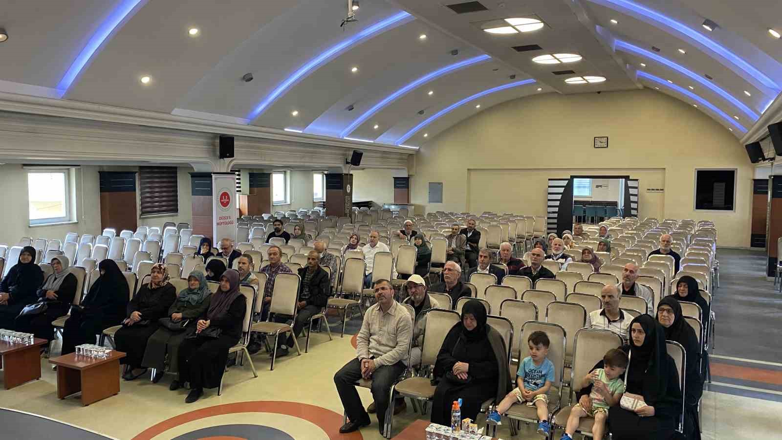 DÜZCE İL MÜFTÜLÜĞÜ TARAFINDAN HACCA GİDECEK HACI ADAYLARI İÇİN "HAC