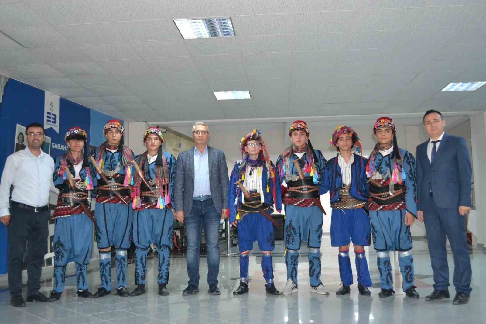 BALIKESİR’İN EDREMİT İLÇESİNDE "HAYAT BOYU ÖĞRENME HAFTASI" ETKİNLİKLERİ ÇERÇEVESİNDE BİRÇOK