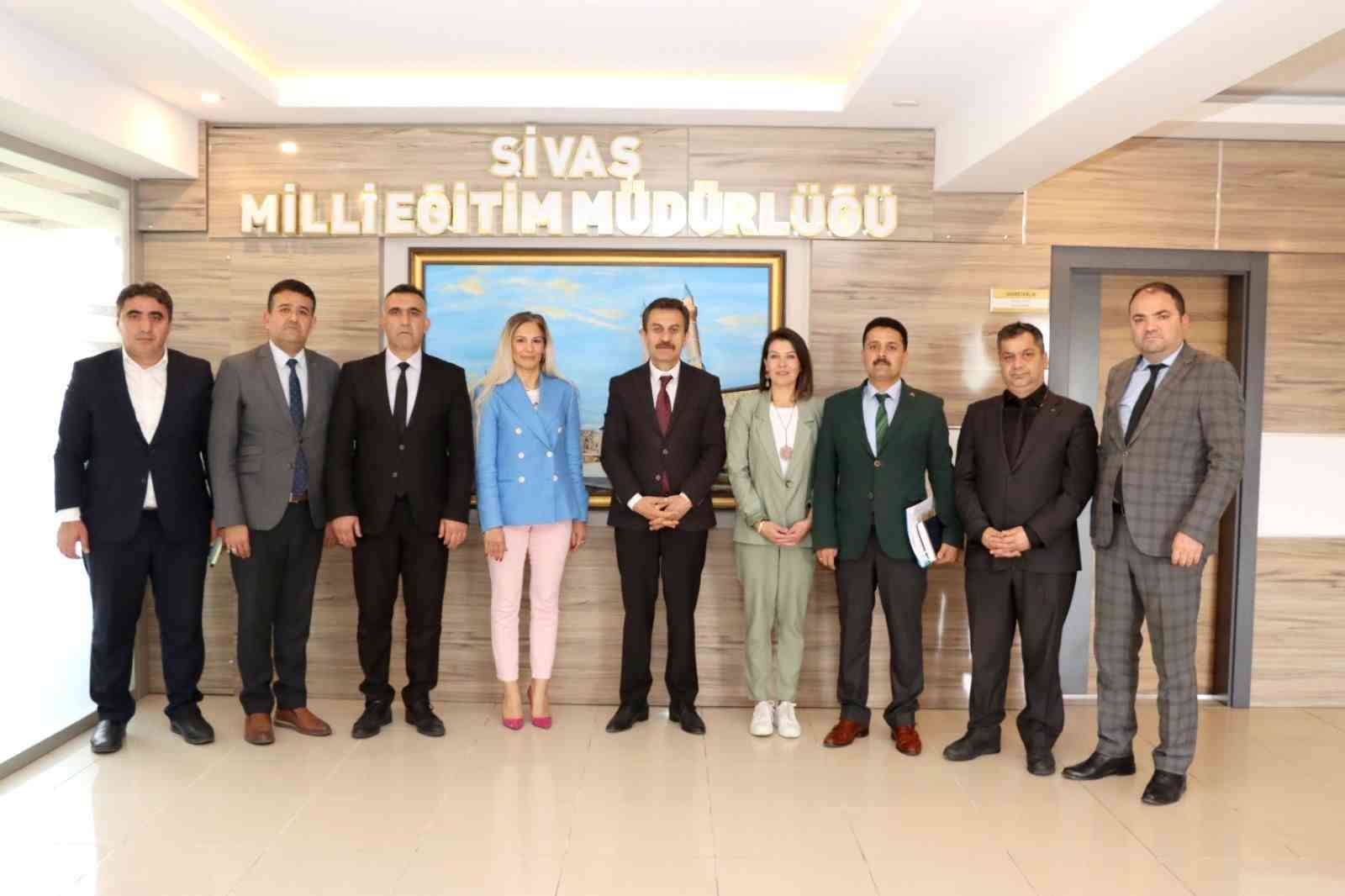 EĞİTİM ÇALIŞMALARI MASAYA YATIRILDI