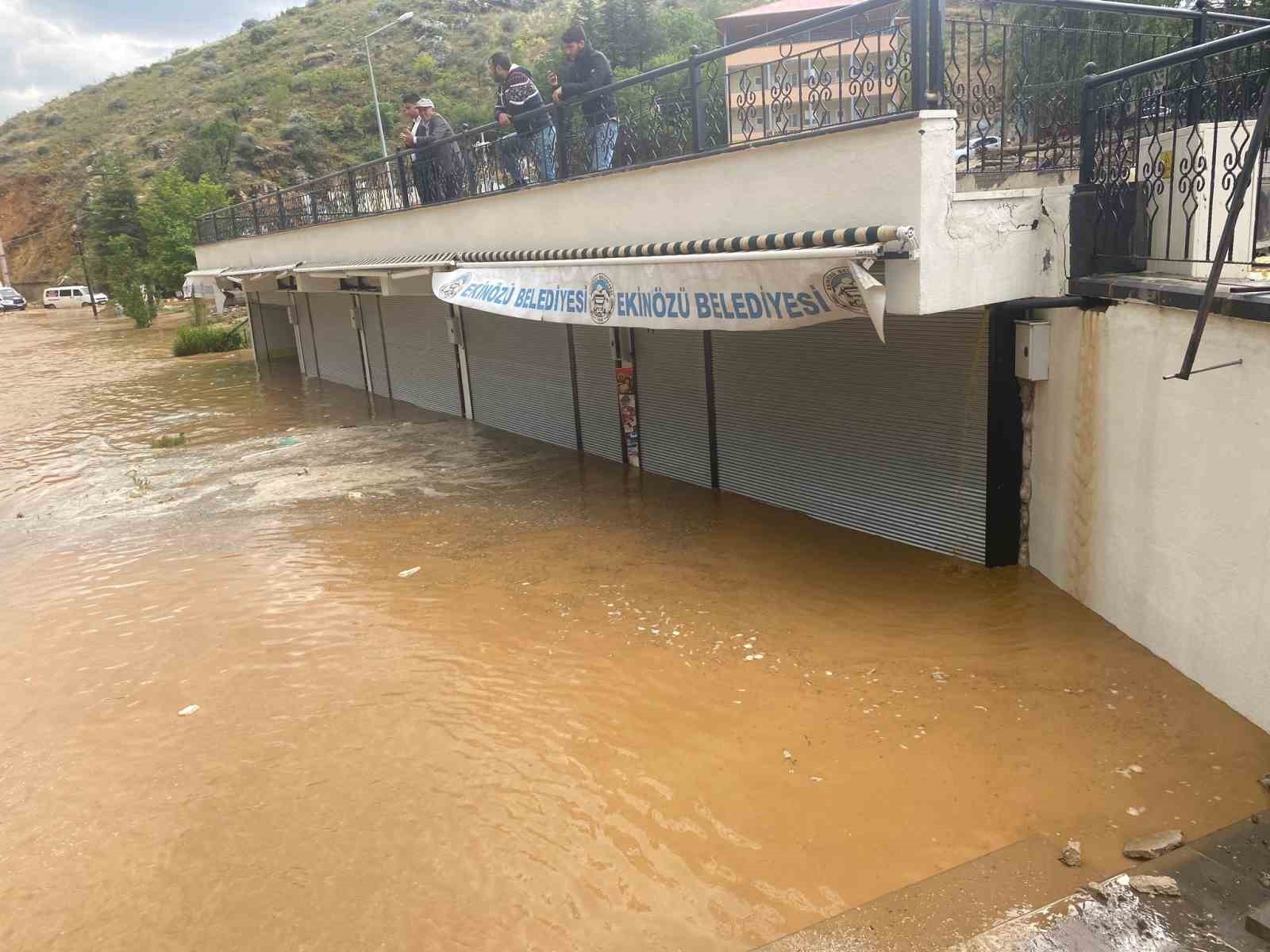 KAHRAMANMARAŞ’IN EKİNÖZÜ İLÇESİNDE ETKİLİ OLAN SAĞANAK VE SONRASINDAKİ SEL NEDENİYLE