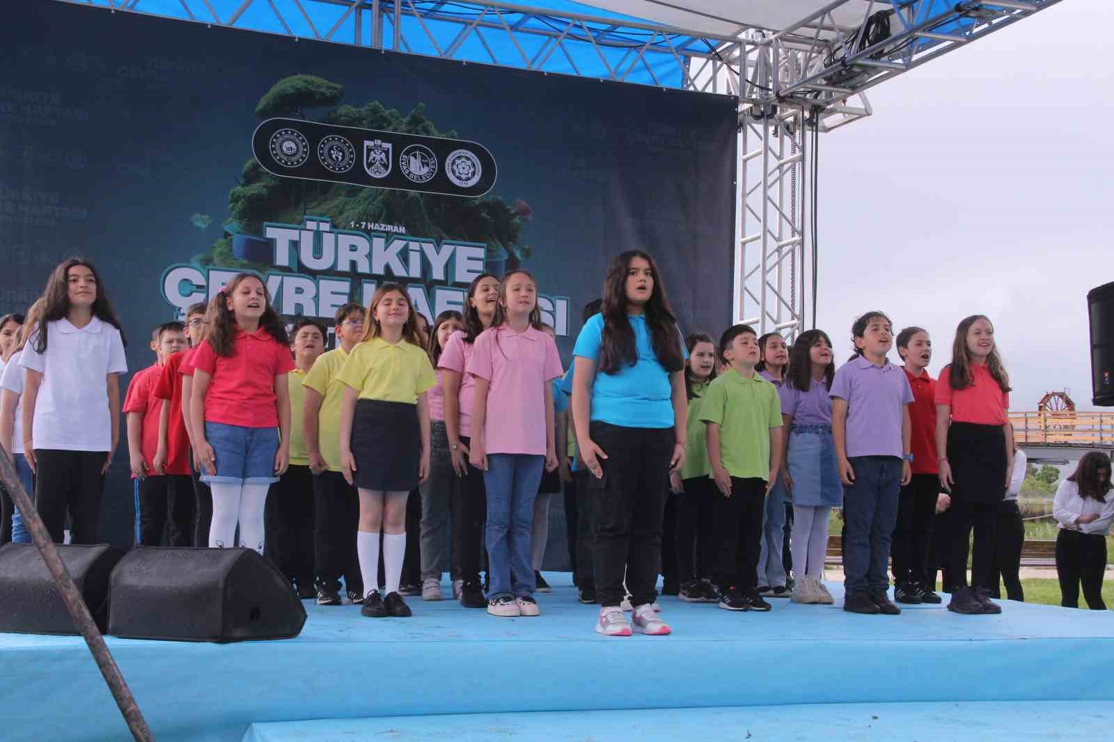 SİVAS VALİLİĞİ VE SİVAS BELEDİYESİ TARAFINDAN ÇEVRE TEMİZLİĞİNE DİKKAT ÇEKMEK