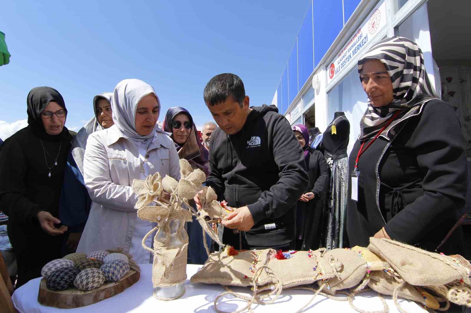 VAN’IN ERCİŞ KAYMAKAMLIĞI BÜNYESİNDE FAALİYET GÖSTEREN 11 AİLE DESTEK MERKEZİNDE