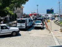 ERDEK'İN YAZIN ARTAN TRAFİK ÇİLES