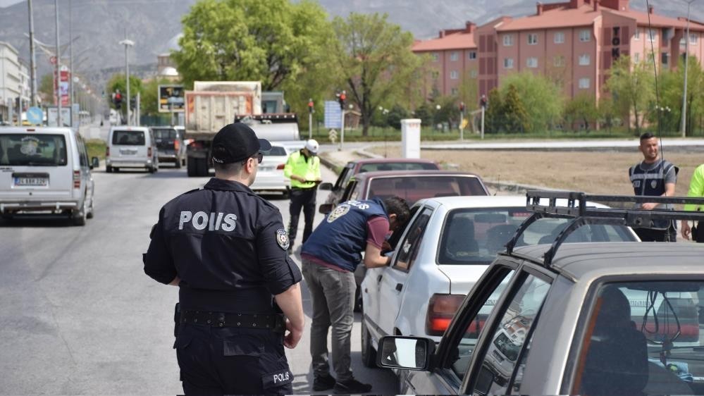 ERZİNCAN İL EMNİYET MÜDÜRLÜĞÜ EKİPLERİ TARAFINDAN GENEL ASAYİŞ VE KAMU