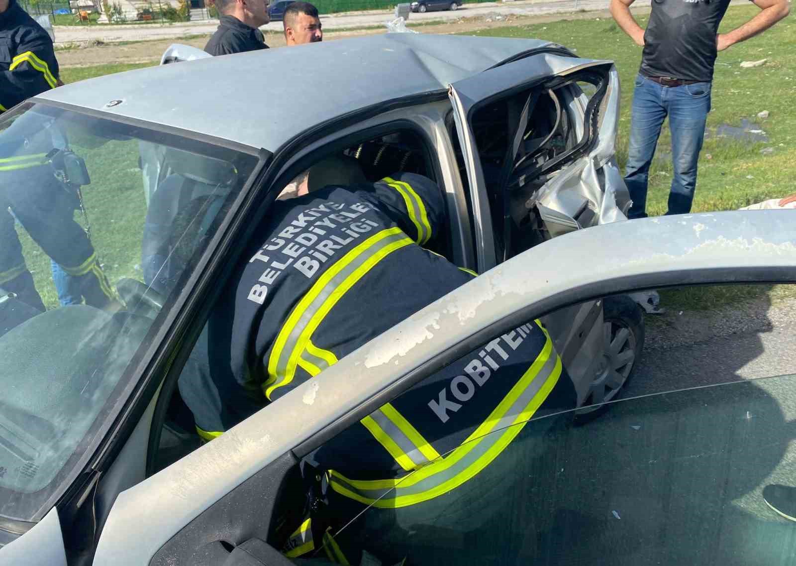 ERZİNCAN’DA TRAFİK KAZASI: 4 YARALI