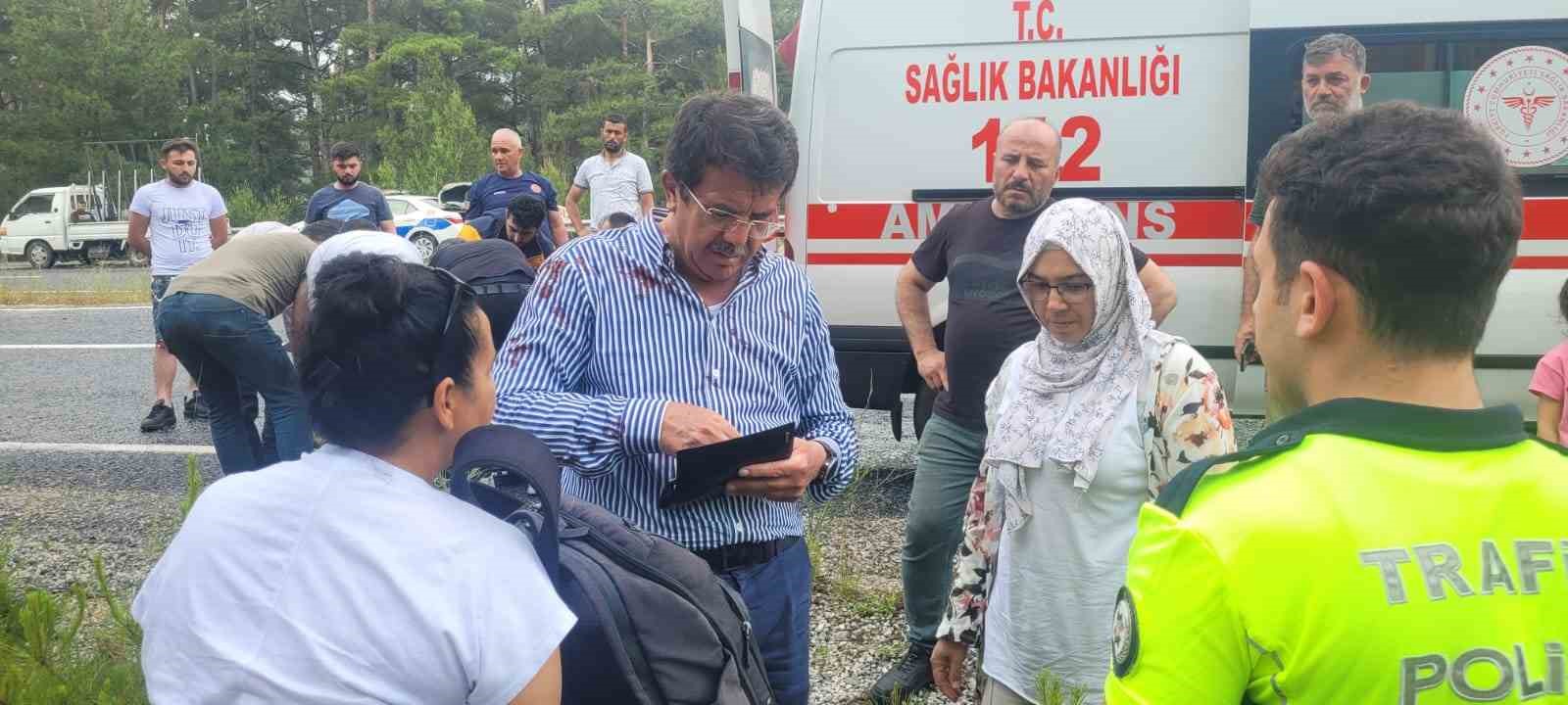 EKONOMİ ESKİ BAKANLARINDAN NİHAT ZEYBEKCİ, MUĞLA’NIN ULA İLÇESİNDE TRAFİK KAZASI