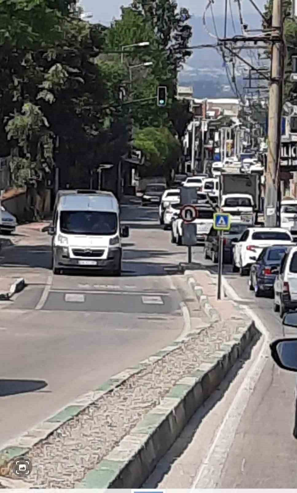 OSMANGAZİ BELEDİYESİ ESKİ MECLİS ÜYESİ CEMİL AYDIN, İNÖNÜ CADDESİ’NİN ESKİ