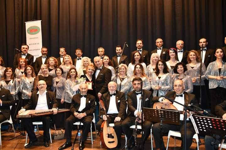 ESKİŞEHİR’DE TÜRK SANAT MÜZİĞİ KOROSU ‘SEZON SONU KONSERİ’ YOĞUN İLGİ