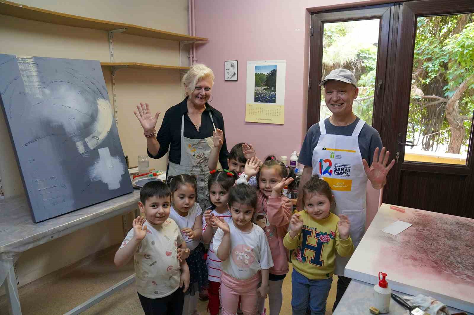 TEPEBAŞI BELEDİYESİ’NİN 12’İNCİSİNİ DÜZENLEDİĞİ ULUSLARARASI SANAT ÇALIŞTAYI TÜM HIZIYLA DEVAM