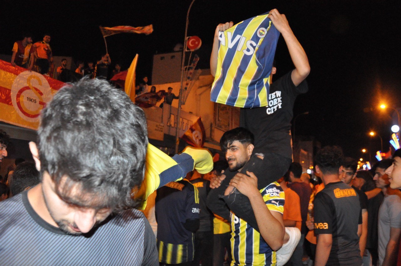 EZELİ REKABETİN EBEDİ DOSTLUĞU