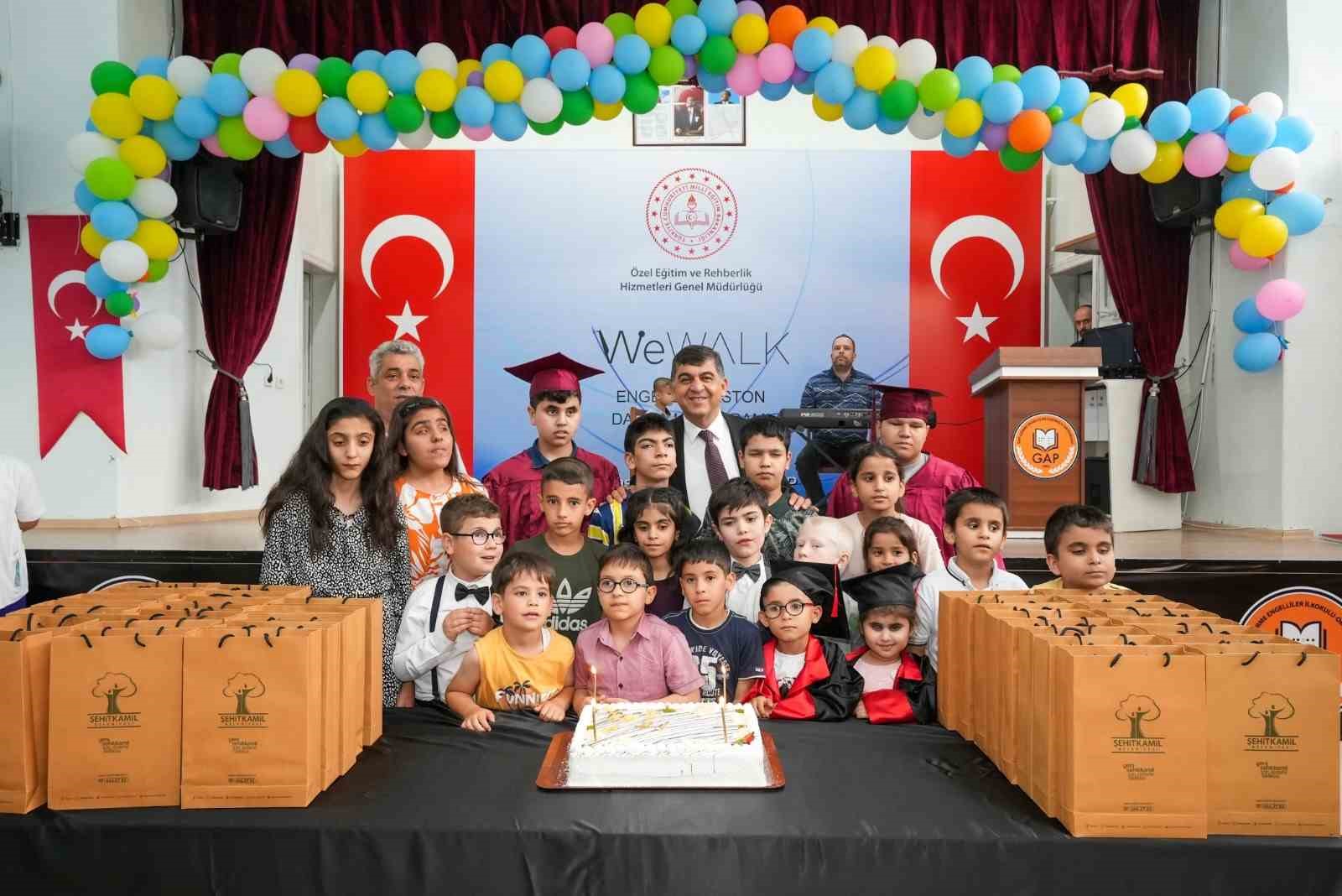 ŞEHİTKAMİL BELEDİYE BAŞKANI RIDVAN FADILOĞLU, ENGELLİ ÖĞRENCİLERİN DOĞUM GÜNÜ VE