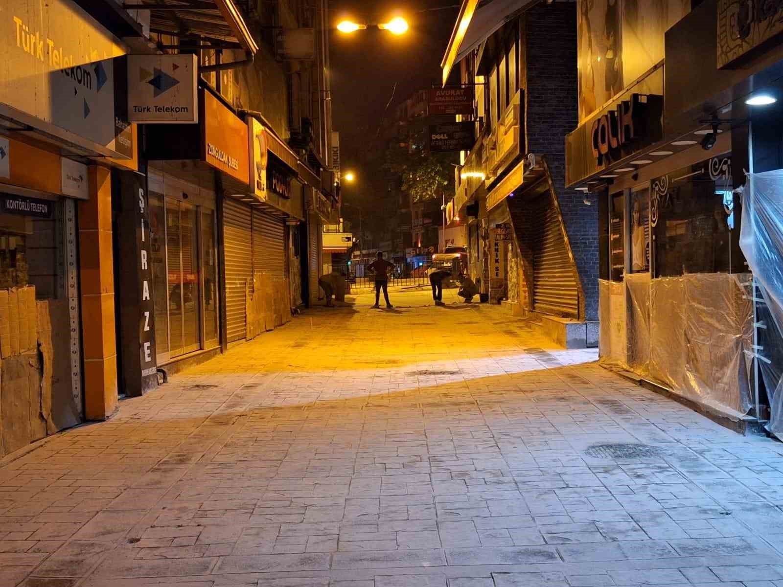 ZONGULDAK’TA FEVZİPAŞA SOKAK'TA ALTYAPI VE ÜST YAPI ÇALIŞMALARI TAMAMLANDI.