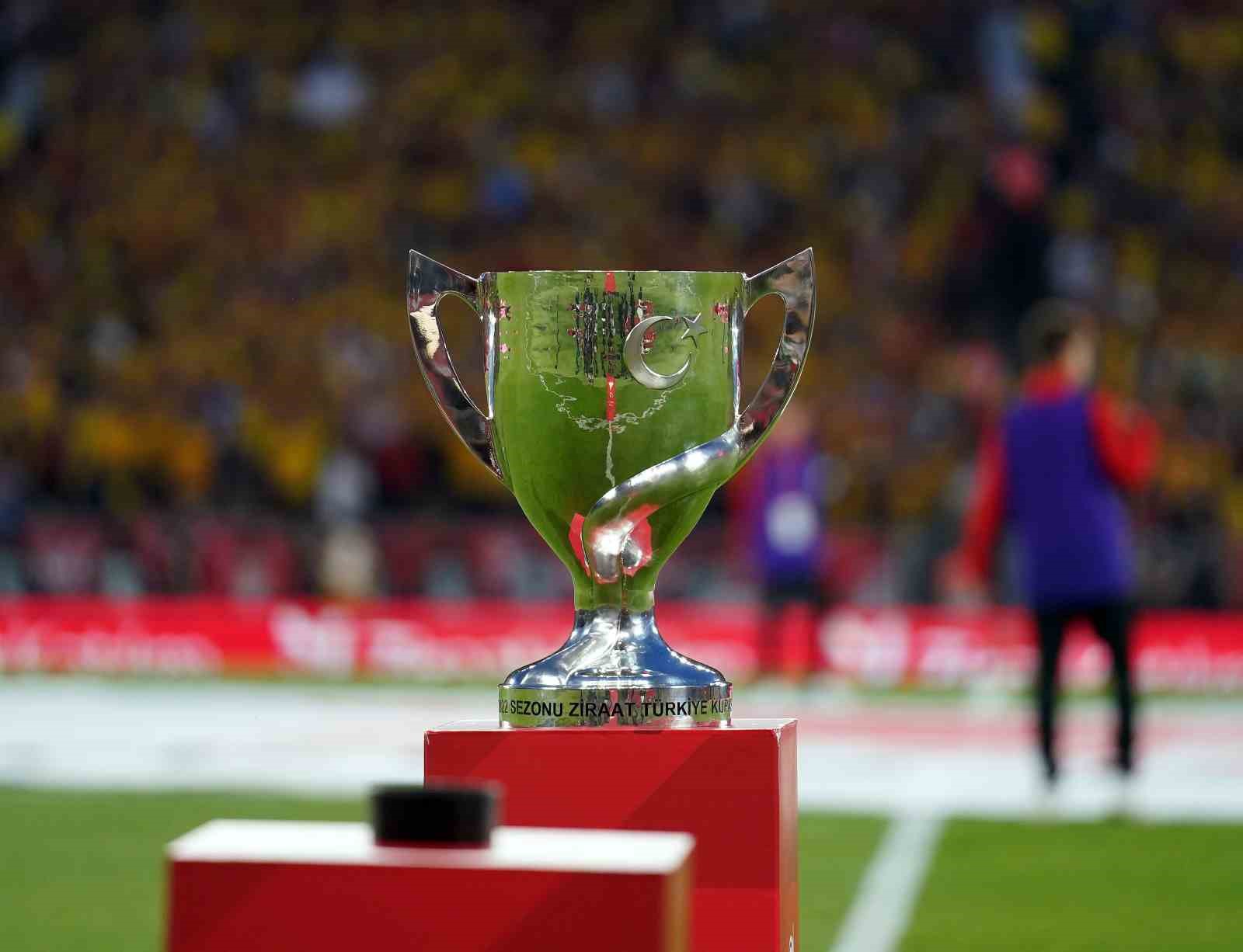ZİRAAT TÜRKİYE KUPASI’NDA 2022-2023 SEZONU ŞAMPİYONU FENERBAHÇE İLE MEDİPOL BAŞAKŞEHİR
