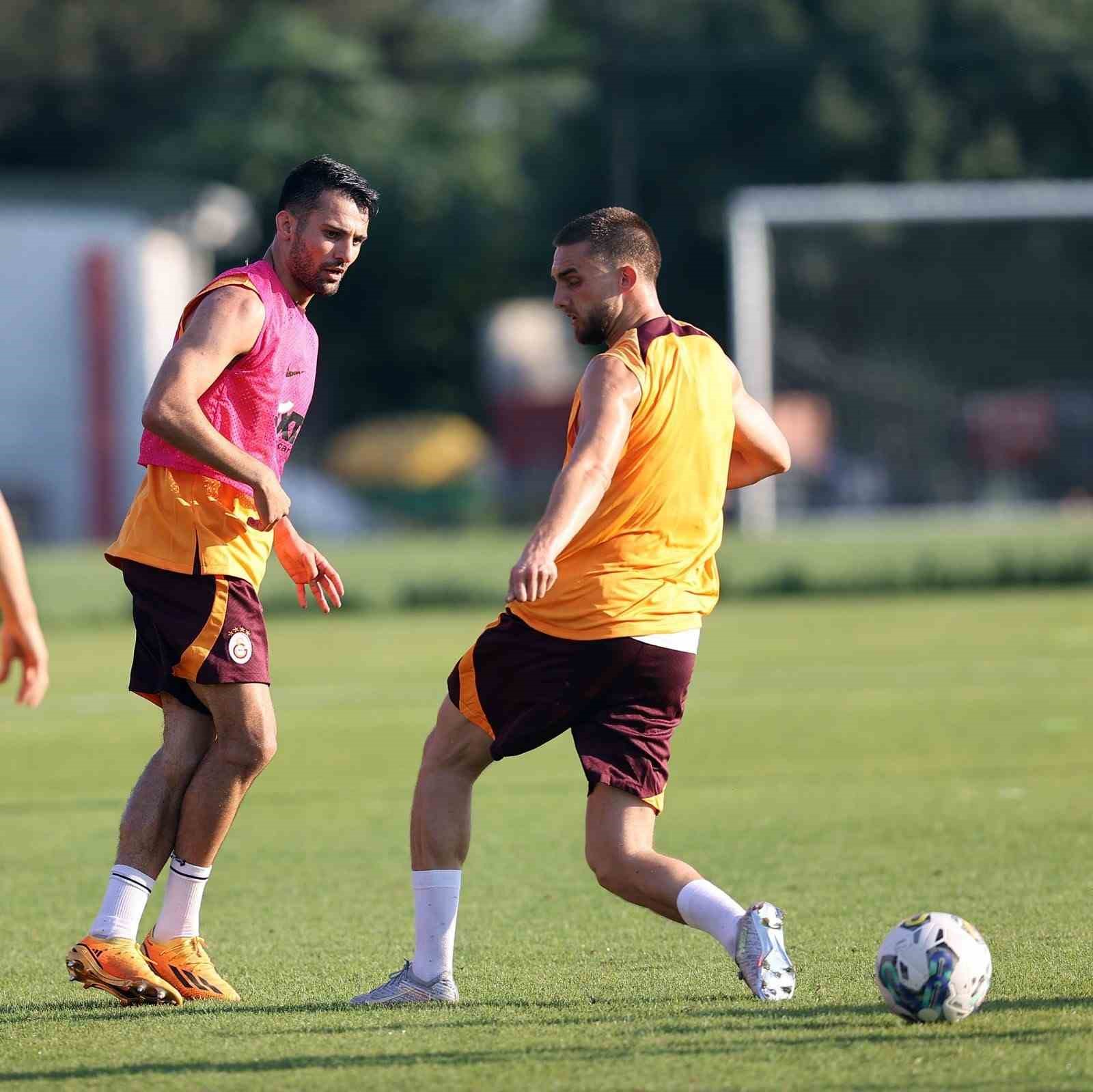 GALATASARAY, 2023-2024 SEZONU HAZIRLIKLARINI BUGÜN YAPTIĞI ANTRENMANLA SÜRDÜRDÜ.