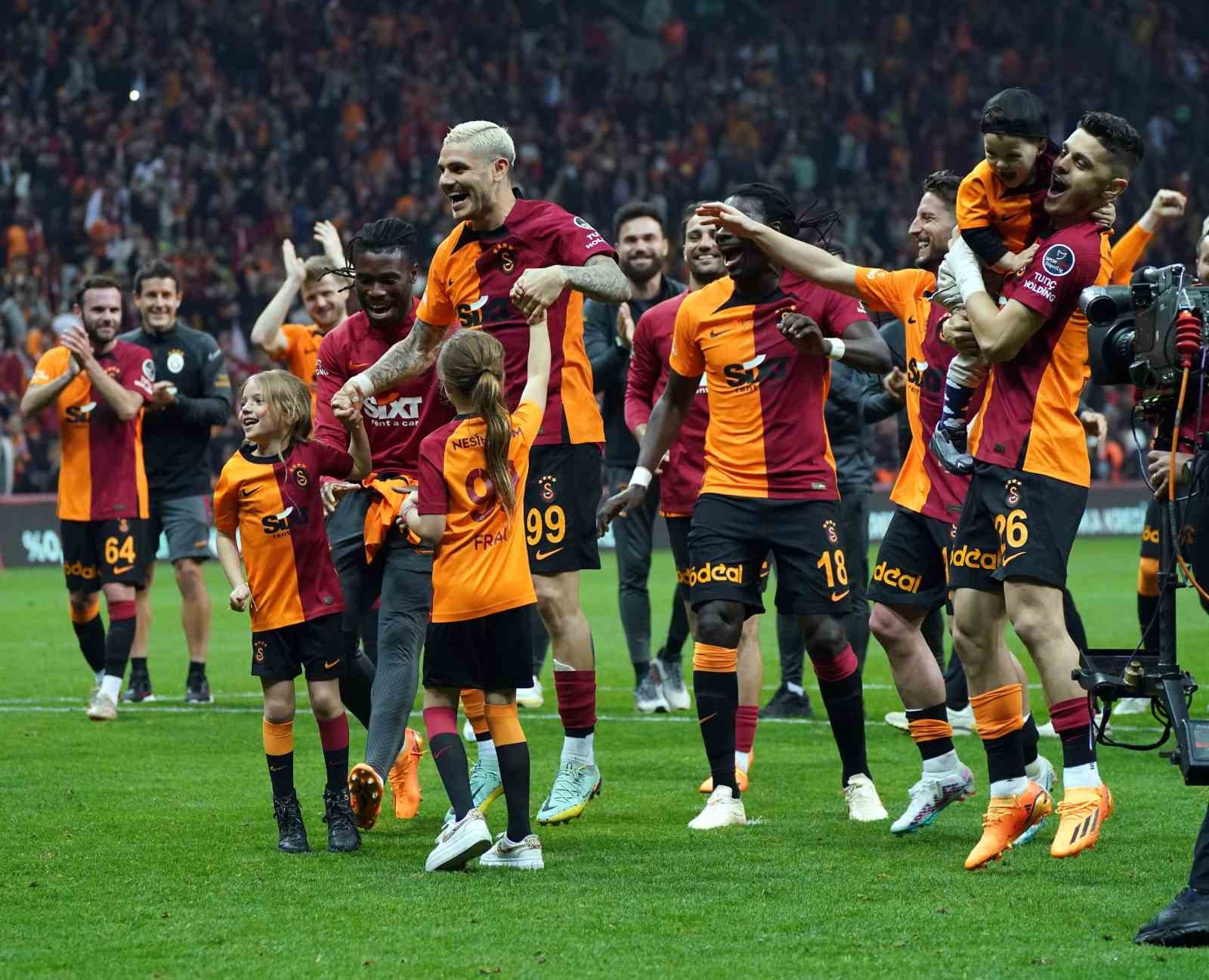 GALATASARAY, SPOR TOTO SÜPER LİG'İN 37. HAFTASINDA YARIN EVİNDE OYNAYACAĞI