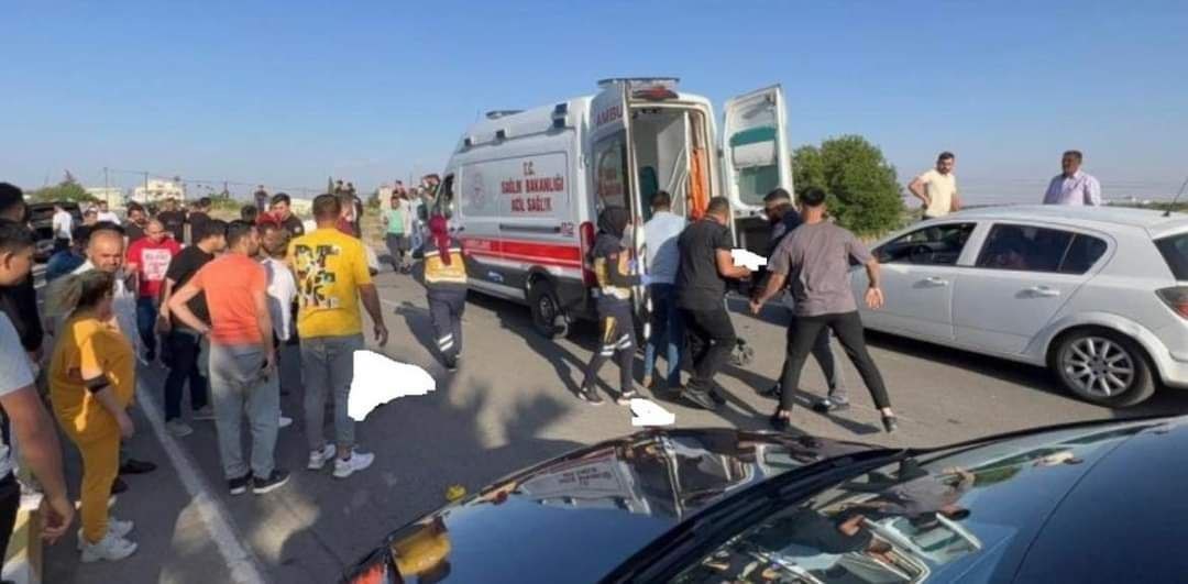 KİLİS-GAZİANTEP KARAYOLUNDA OTOMOBİL İLE MOTOSİKLETİN ÇARPIŞMASI SONUCU MEYDANA GELEN TRAFİK