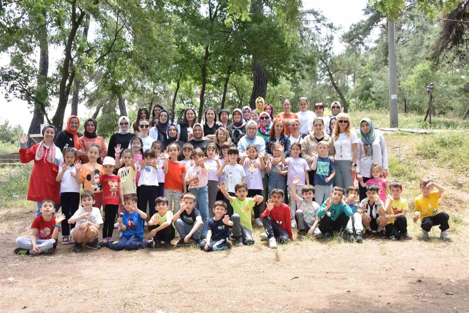 GELENEKSEL CUMHURİYET İLKOKULU PİKNİĞİ DÜZENLENDİ