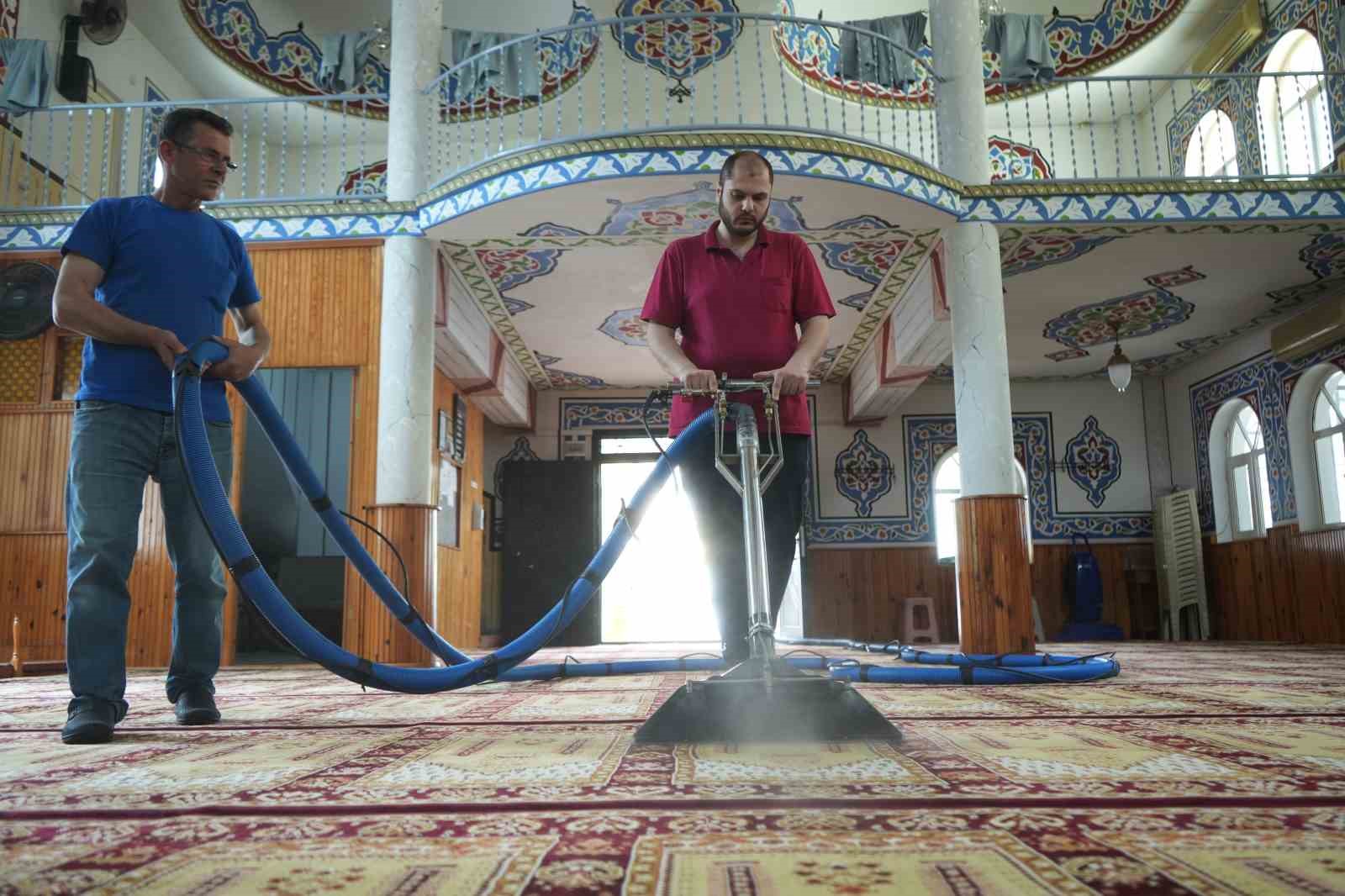 GEMLİK BELEDİYESİ YAKLAŞAN KURBAN BAYRAMI ÖNCESİ İLÇENİN MERKEZ VE KIRSAL