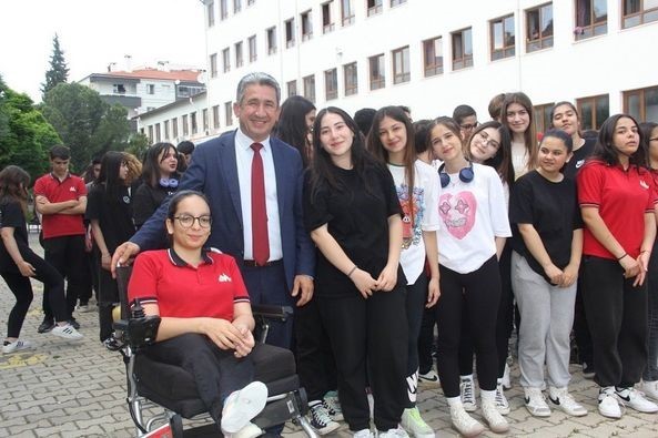 MUĞLA ŞEHİT ALTUĞ PEK ANADOLU LİSESİ’NDE GERÇEKLEŞEN GENÇLİK HAFTASI ÇERÇEVESİNDE