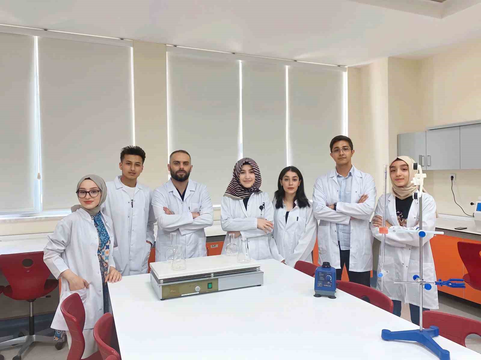 GİBTÜ’DEN TÜBİTAK 2209-A PROJELERİNDE BÜYÜK BAŞARI