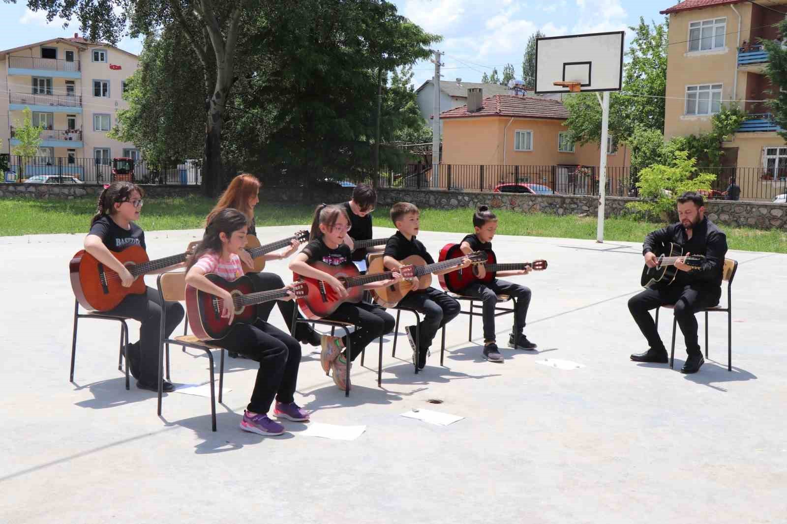 GÖLPAZARI İLÇE HALK EĞİTİM MÜDÜRLÜĞÜ TARAFINDAN DÜZENLENEN ÖMÜR BOYU ÖĞRENME